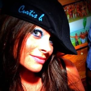 Meet your Posher, Abigail